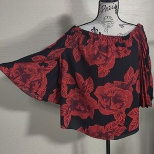 Vince Camuto black & red off the shoulder 3/4 flare sleeve red rose top_Small